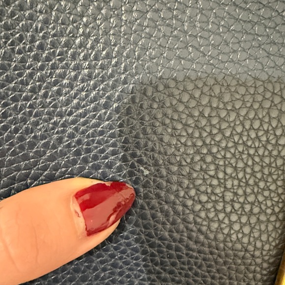 Polo ID Pebbled Mini Shoulder bag - Picture 3 of 5